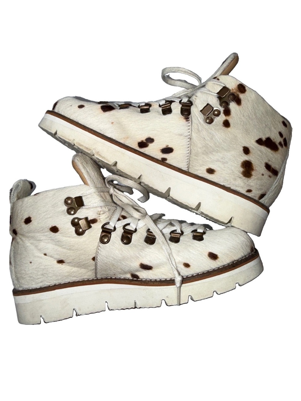 Urban Outfitters (UO) BDG Clara COW HAIR Print Hiker LUG Boots, women’s Size 8